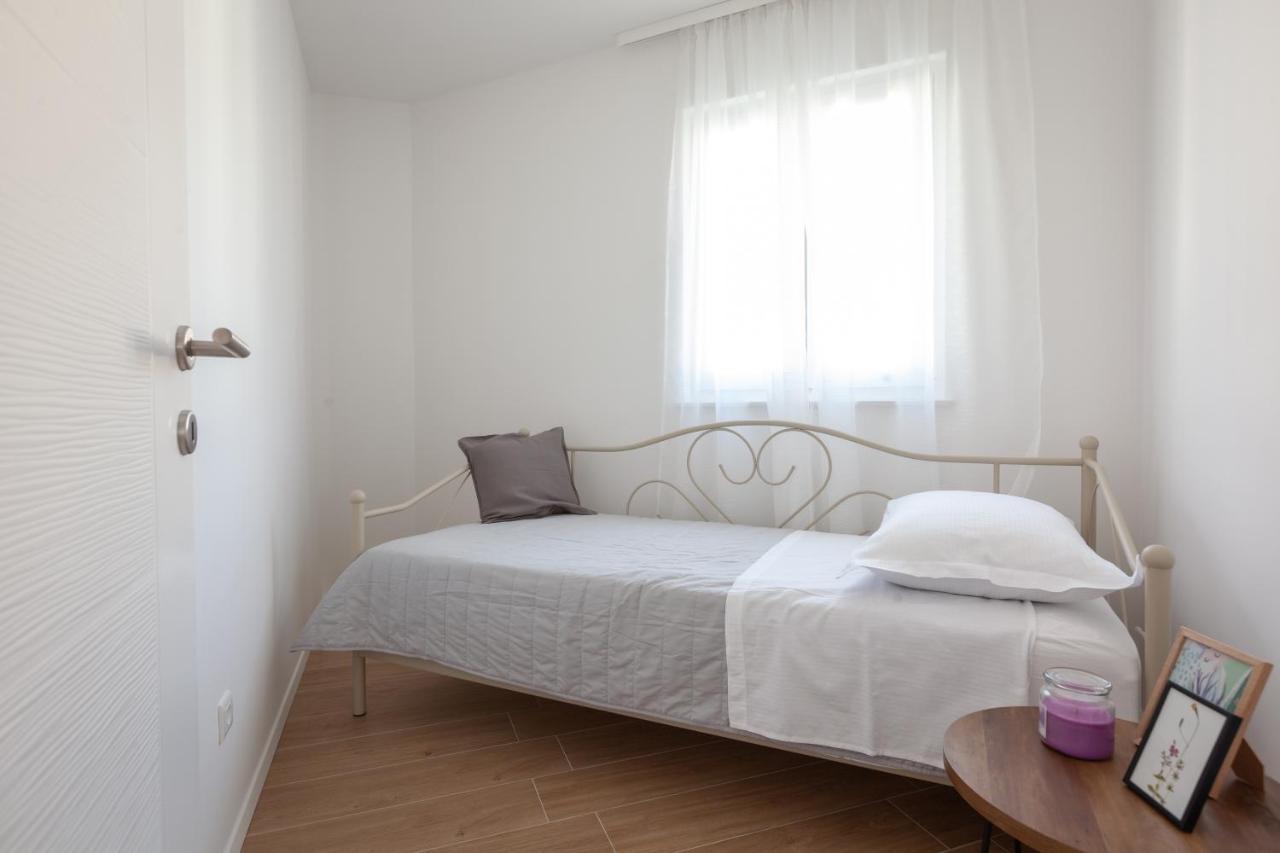 Ivmalu Apartments Tučepi Dış mekan fotoğraf