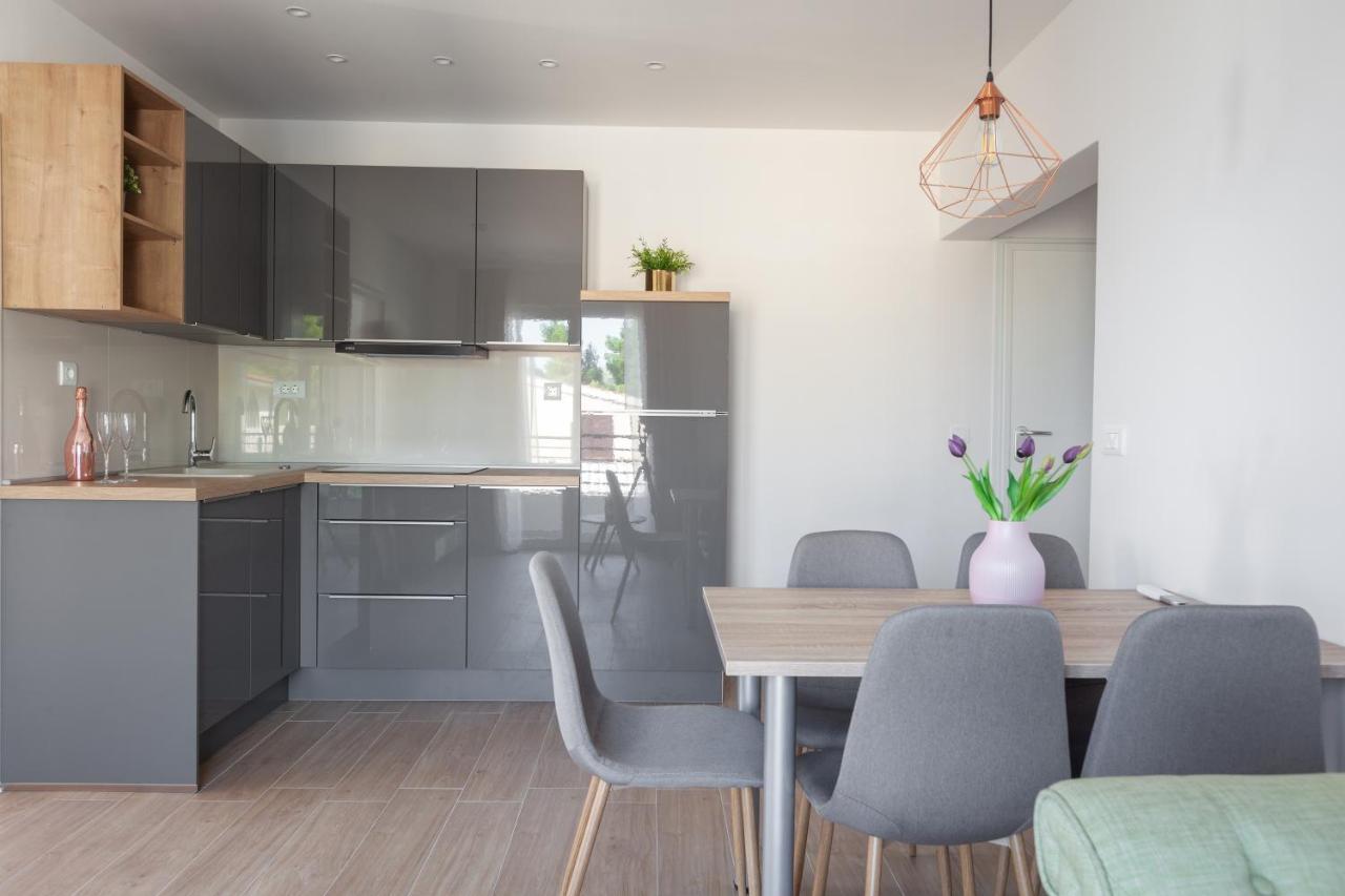 Ivmalu Apartments Tučepi Dış mekan fotoğraf